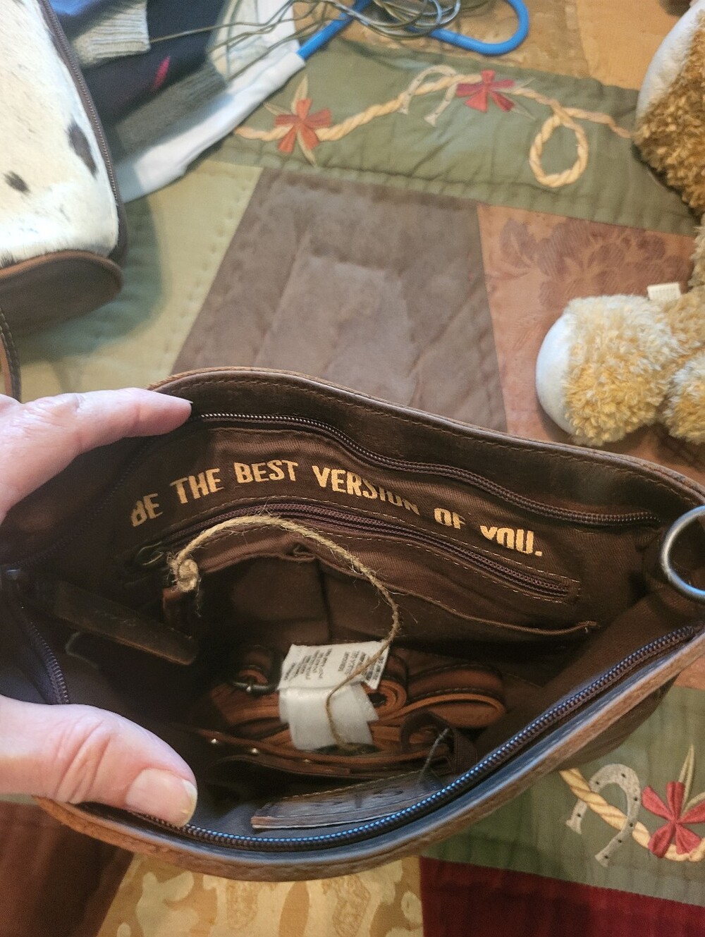 STS Ranchwear Brown and White Hair-On Cowhide Crossbody Shoulder Bag - Picture 5 of 7